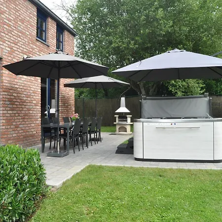 Elegant In Bomal, Cleaning Included Bomal