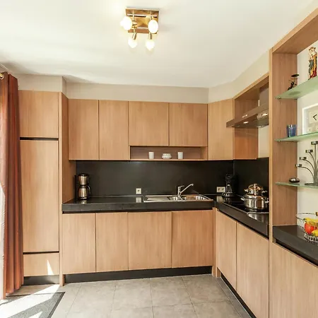 Сasa de vacaciones Elegant In Bomal, Cleaning Included Bomal